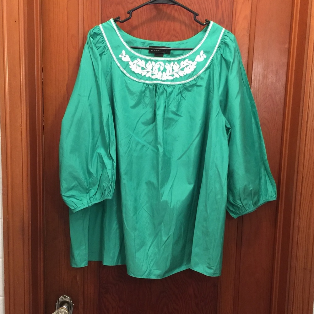 18/20 boho embroidered yoke blouse